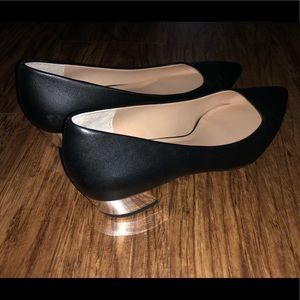 Franco Sarto Black Flats, Low Heel 7.5
